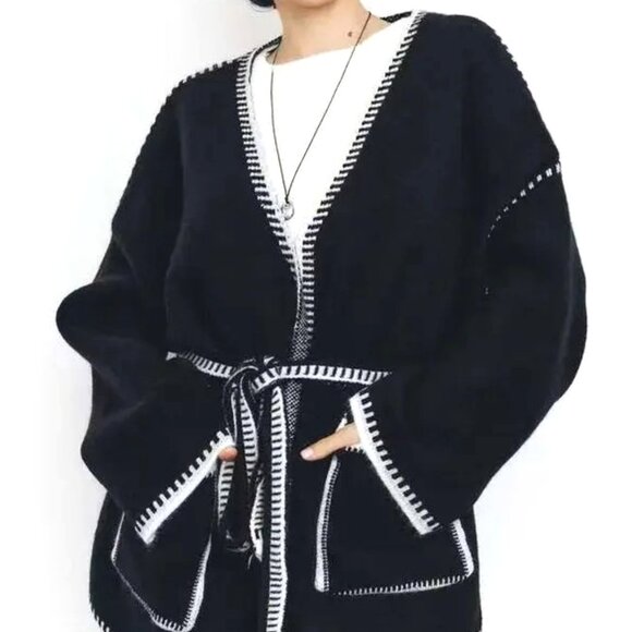 BLACK CARDIGAN WRAP OPEN SWEATER WITH WHITE GRECIAN STYLE KNIT EDGING - Picture 2 of 4